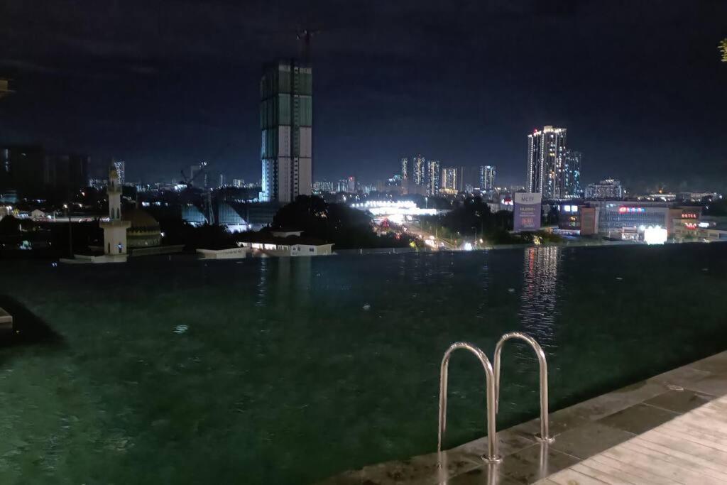 Cozy Flexus Signature 4 Guests Pool Nflix Hbo Kuala Lumpur Eksteriør bilde